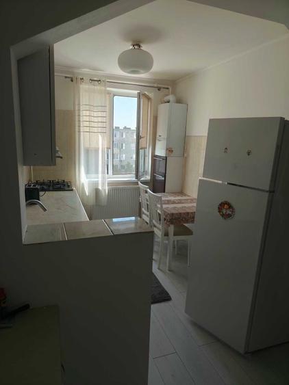 Apartament cu 2 camere semidecomandat în Micro 1