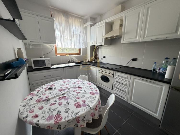 Duplex cu 5 camere cu Canalizare în Borhanci