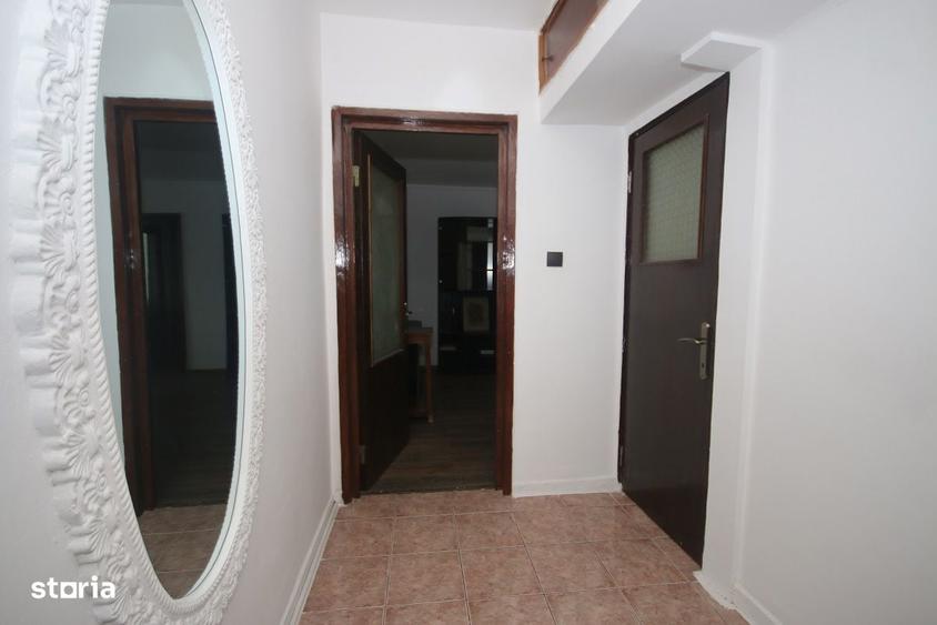 Apartament cu 2 camere în Narcisa