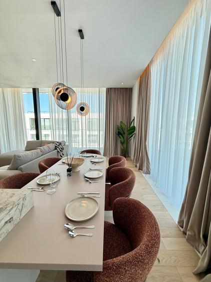 Penthouse cu 4 camere semidecomandat în 13 Septembrie