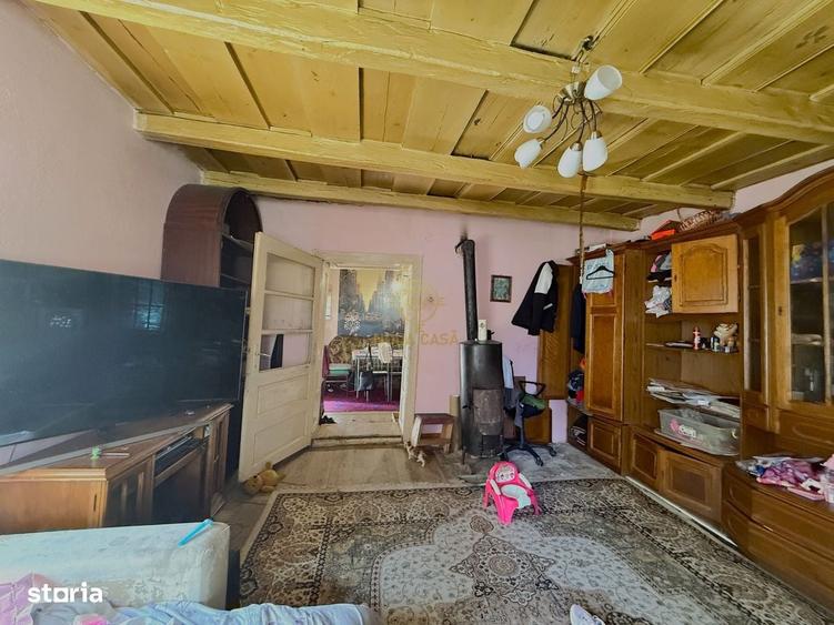 Casă cu 2 camere cu Teren 2232 Mp în Doba