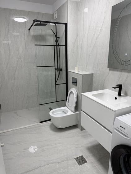 Garsonieră decomandată în Central