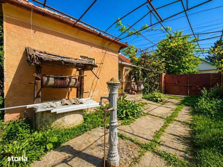 Casă cu 3 camere cu Teren 1082 Mp în Central