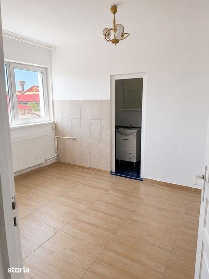 Casă cu 6 camere cu Centrală Termică în Giulești