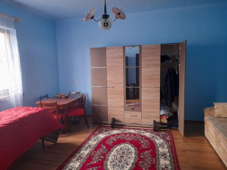 Casă individuală cu 5 camere cu Canalizare în Sângeorgiu de Mureș