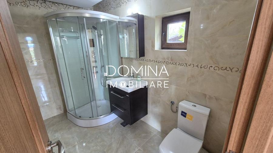 Casă individuală cu 6 camere cu Teren 300 Mp în Sud