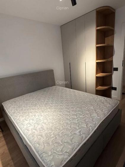 Apartament cu 3 camere decomandat, mobilat în Tineretului