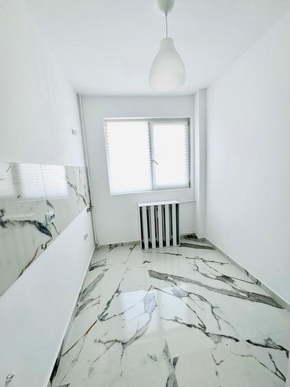 Apartament cu 3 camere semidecomandat în Liviu Rebreanu