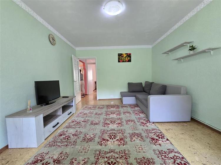 Apartament cu 2 camere decomandat, mobilat în Răcădău — fotografia 3