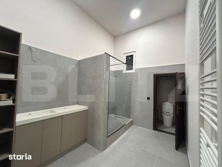Casă cu 4 camere cu Teren 200 Mp în Central