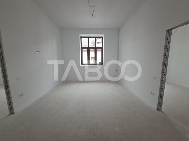 Apartament de vanzare 3 camere 3 bai zona centrala - predare la ALB - 3