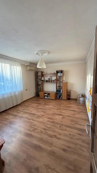Apartament cu 2 camere decomandat în Cartierul Traian