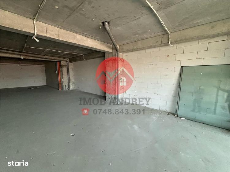 Spațiu comercial, de 125 mp, în E3