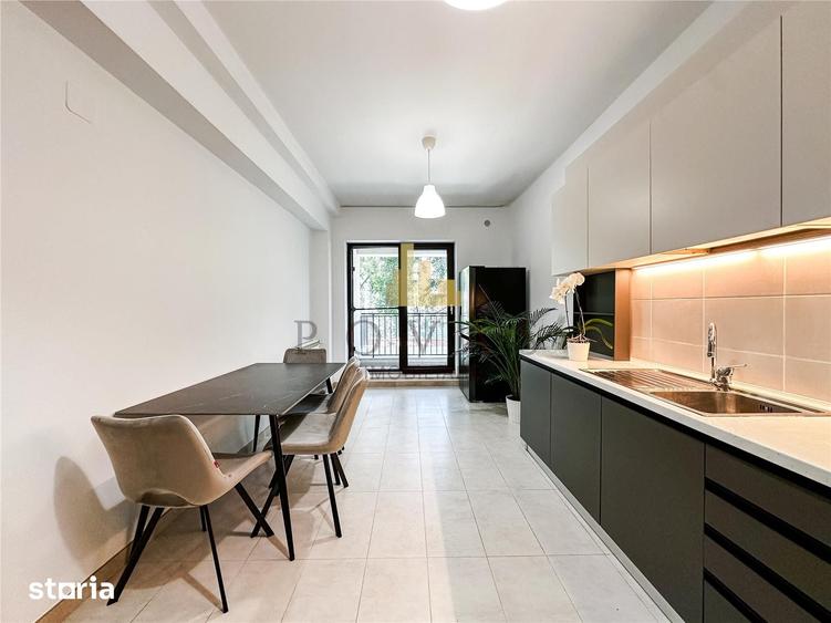 Apartament cu 4 camere în Aviatorilor