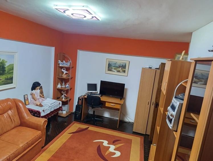Apartament cu 2 camere decomandat în Alexandru cel Bun