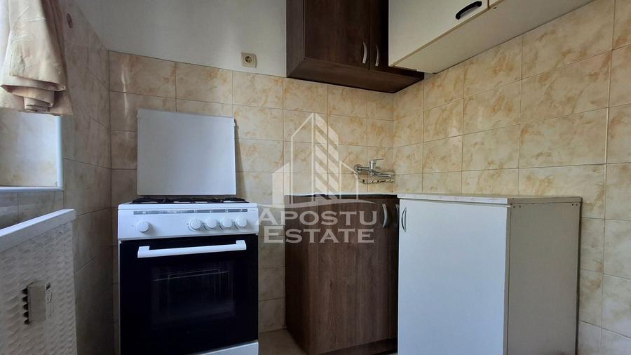 Garsonieră semidecomandată în Micălaca