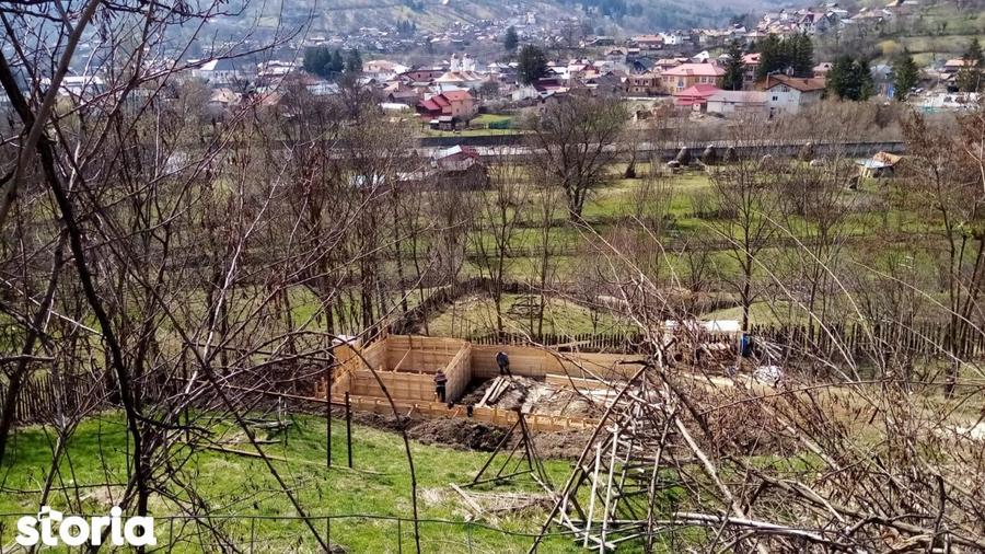 Teren de 1135 mp, în Valea Doftanei