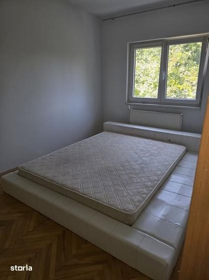 Apartament cu 3 camere în Medicină