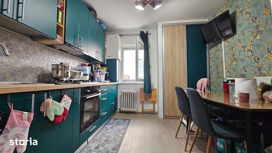 Apartament cu 3 camere decomandat în Griviței