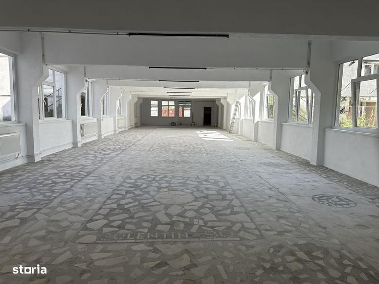 Spațiu comercial, de 310 mp, în Mârșa