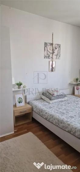 Apartament cu 3 camere decomandat în Buziașului