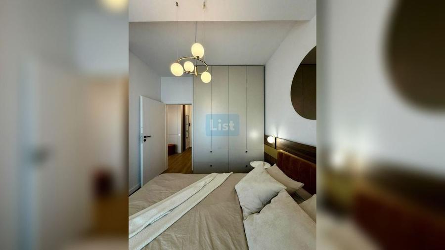 Apartament cu 2 camere semidecomandat, mobilat în Florești