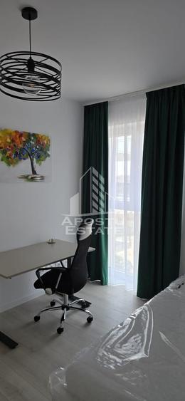 Apartament cu 3 camere semidecomandat, mobilat în Lipovei
