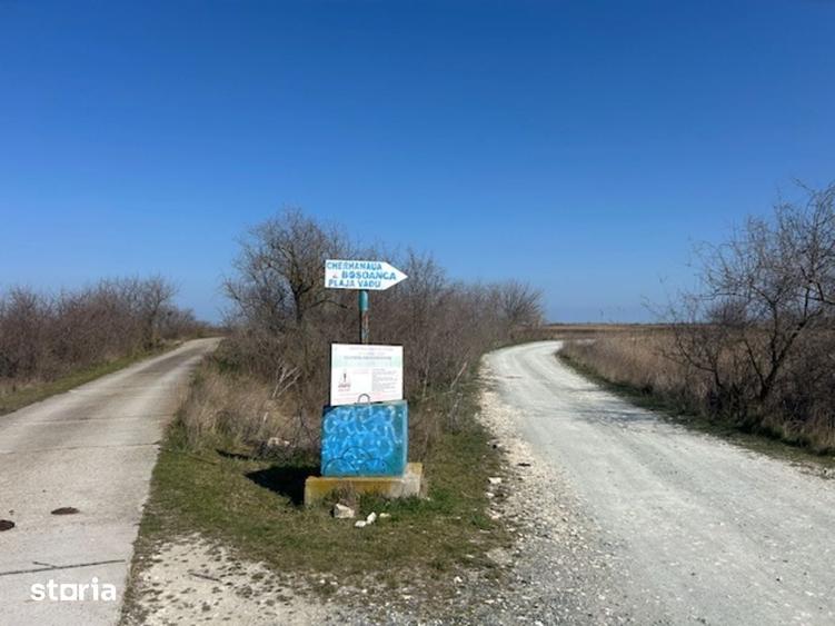 Teren de 1000 mp, în Corbu
