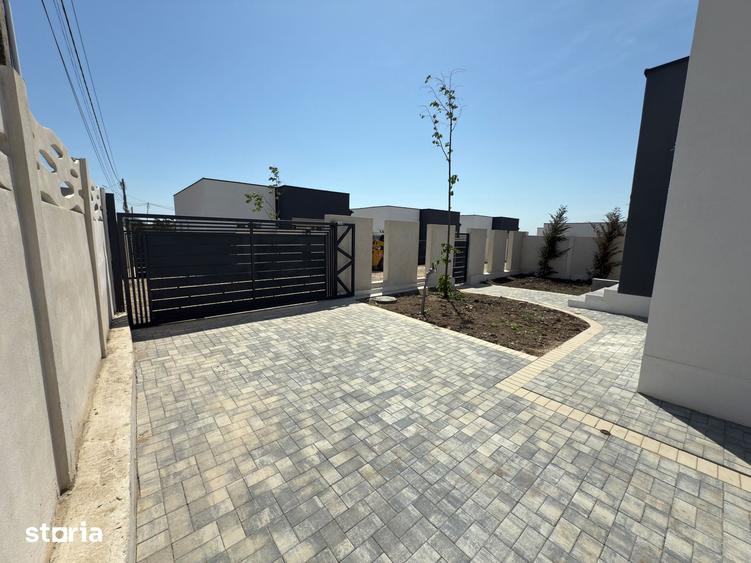 Casă cu 3 camere cu Teren 300 Mp în Vadu Pașii