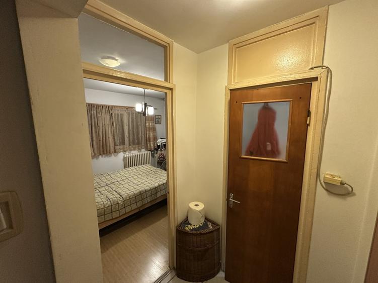 Apartament cu 2 camere decomandat, mobilat în Berceni