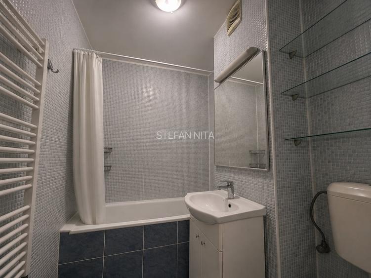 3 camere metrou Iancului