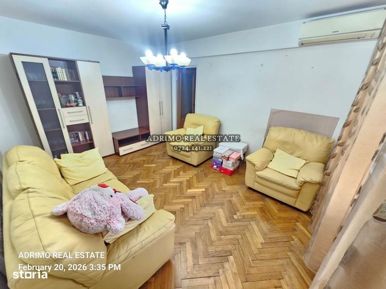 Apartament cu 3 camere semidecomandat în Central