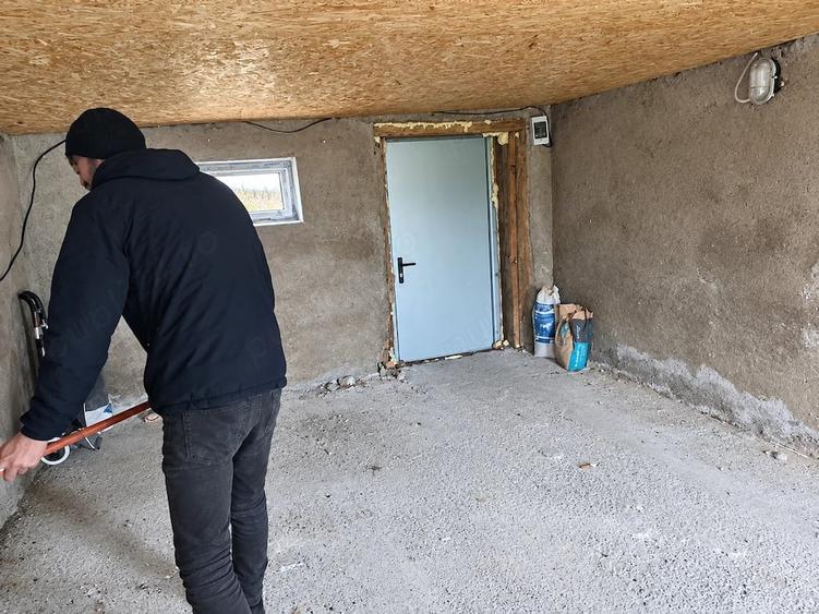 Casă cu Teren 1047 Mp în Central