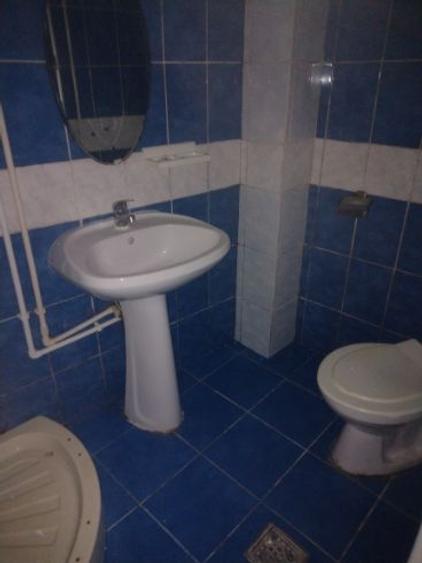 Casă cu 6 camere în București - 7