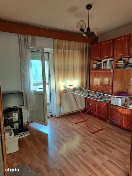 Apartament cu 4 camere decomandat în Lucian Blaga