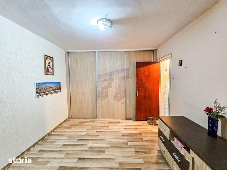 Apartament 2 camere de vanzare | Drumul Taberei | Etaj 3/10 | Metrou - 12