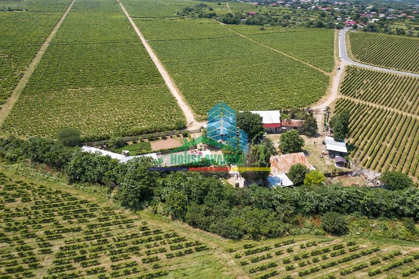 Spațiu comercial, de 1,500 mp, în Vârteșcoiu