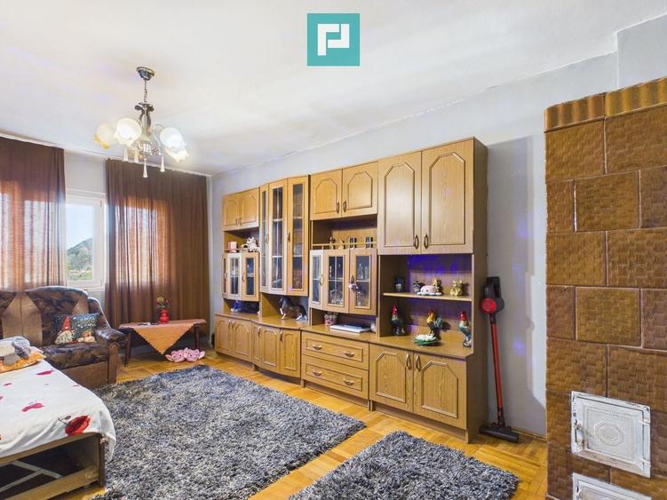 Apartament cu 2 camere decomandat, mobilat în Central