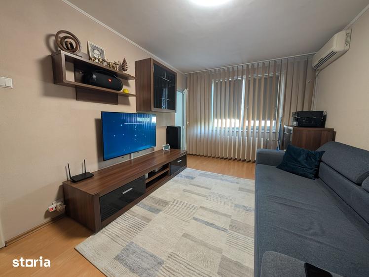 Apartament 2 Camere .Bloc 1984,Decomandat. - 2