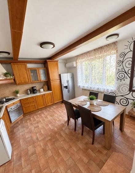 Apartament cu 3 camere decomandat, mobilat în Aviatorilor