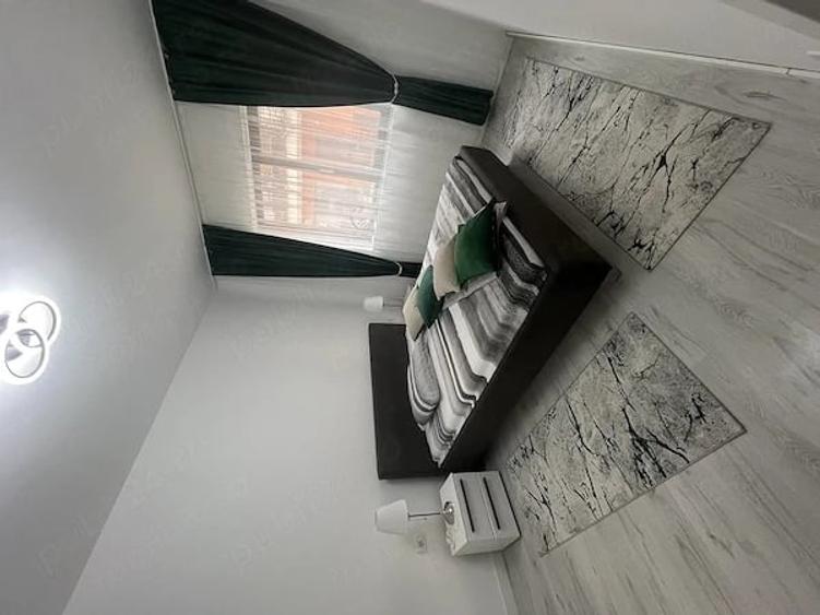 Apartament cu 3 camere decomandat în Giroc