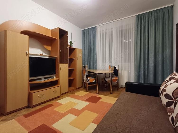 Apartament cu 2 camere semidecomandat în Schei