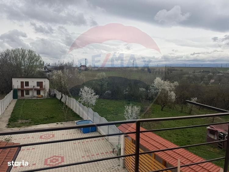 Casă cu 4 camere în Pricaz