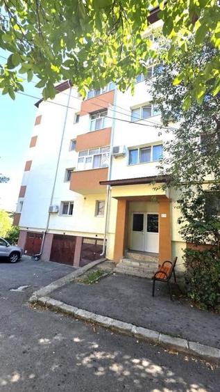 Apartament cu 4 camere decomandat, mobilat în Nord