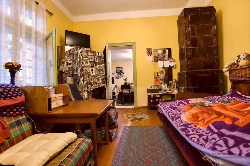 Casă individuală cu 4 camere cu Canalizare în Precista