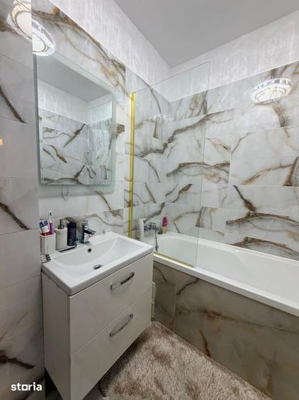 Apartament cu 3 camere decomandat, mobilat în Baicului