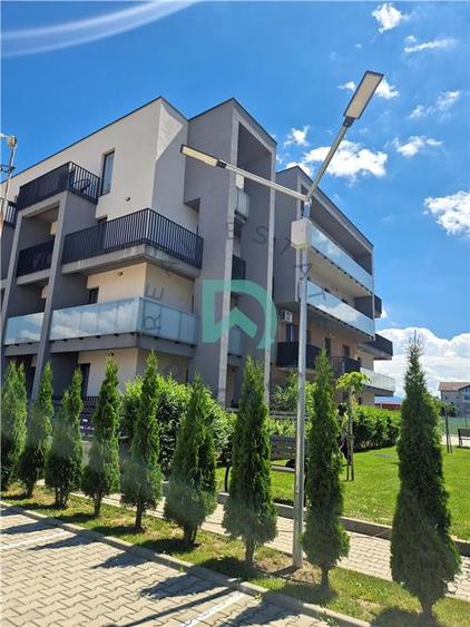 Apartament cu 2 camere decomandat, mobilat în Cristian