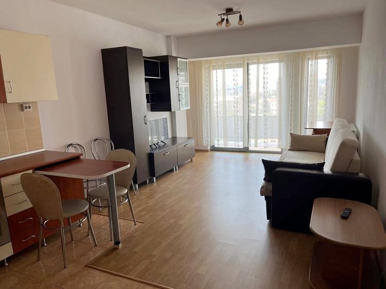 Apartament cu 2 camere semidecomandat în Mărăști