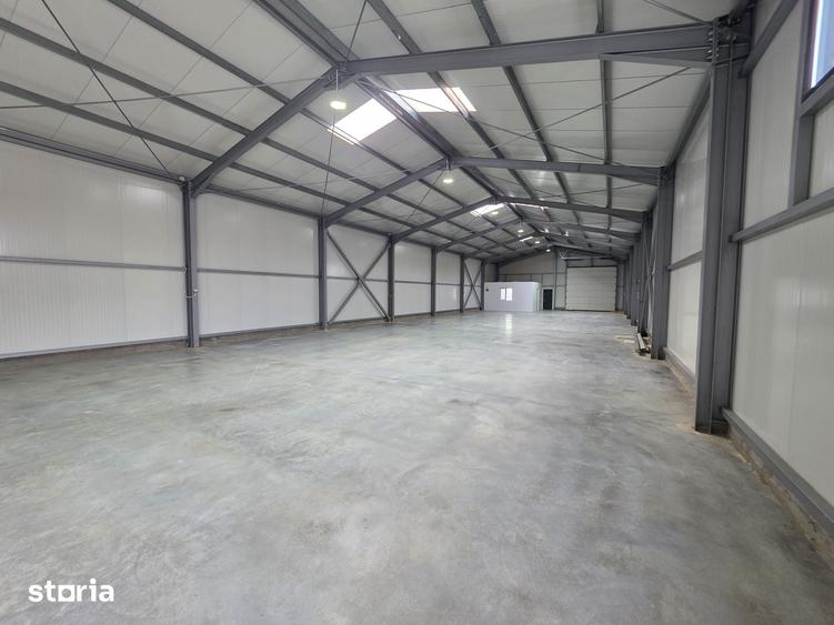 Spațiu comercial, de 600 mp, în Brazi