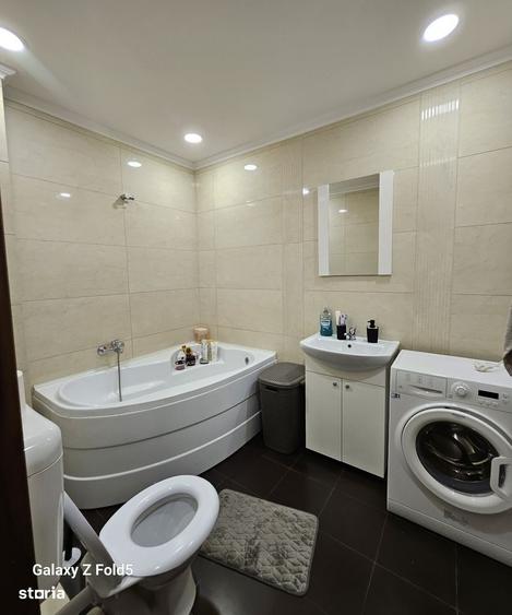 Apartament cu 3 camere în Nufărul